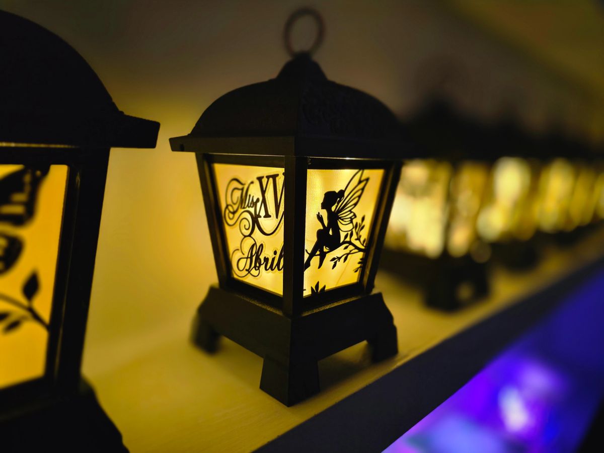 Centros de Mesa - Farol Akari 25cm - Quince Años